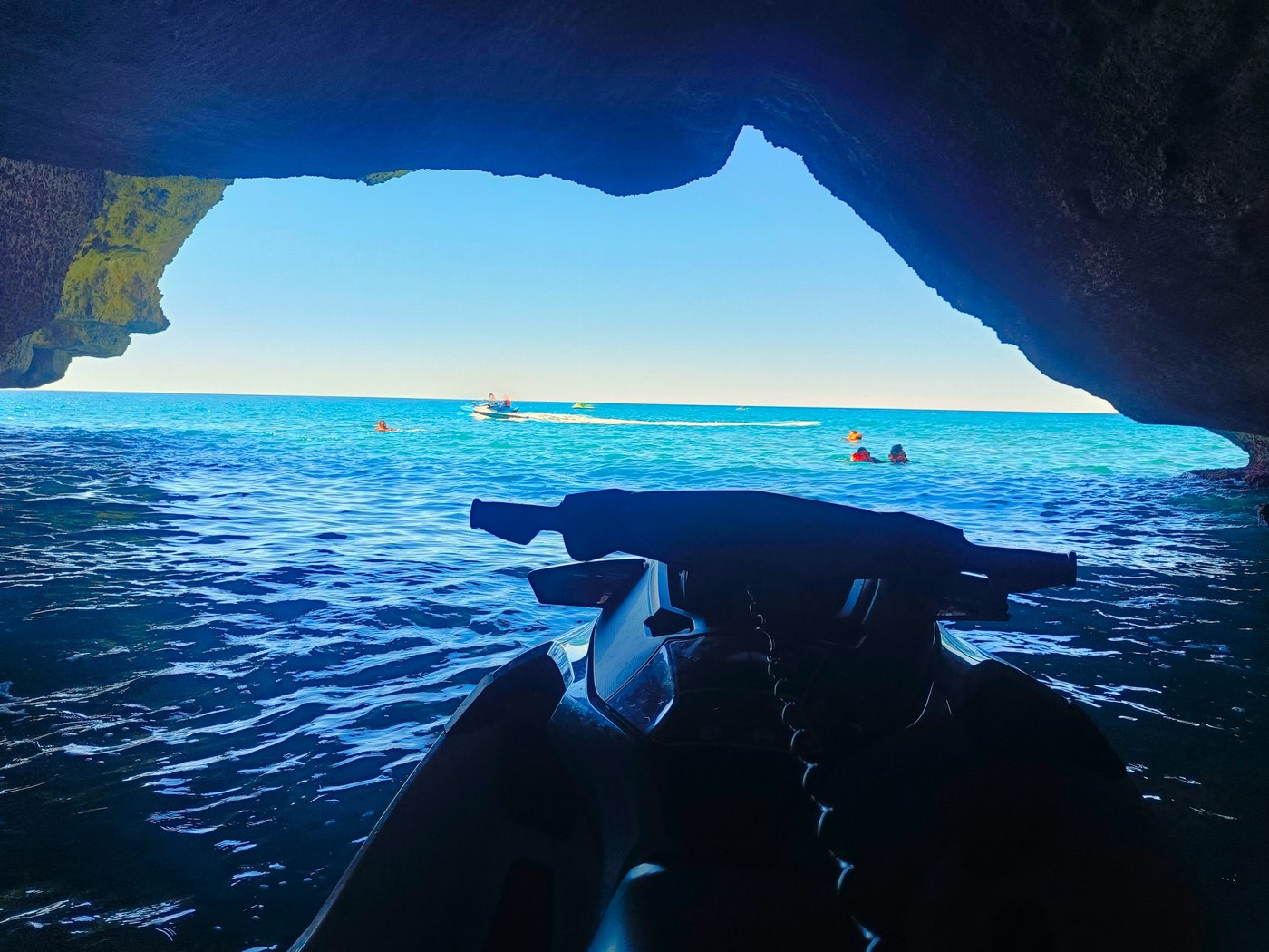 Cuevas marinas desde dentro - Jet Ski Tarragona
